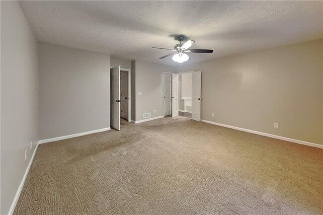 Building Photo - 4841 Chapelle Ct