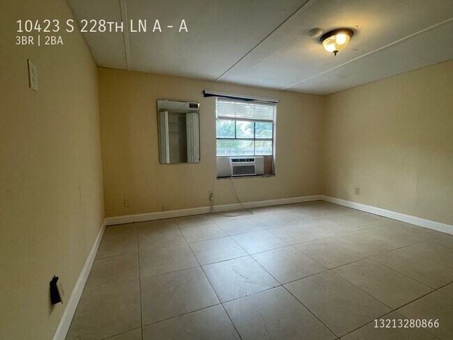 Building Photo - 10423 S 228th Ln