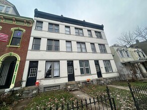 Building Photo - 920 Washington Ave