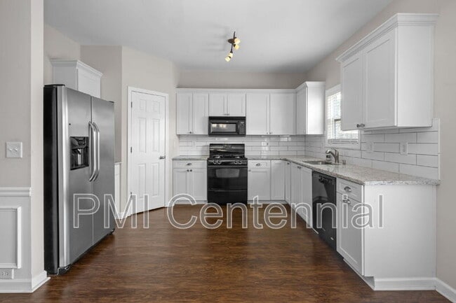 Building Photo - 2048 Lakeshore Overlook Cir NW