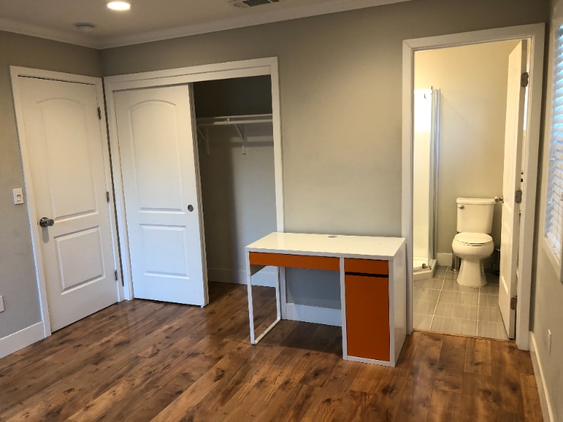 Building Photo - 218 Bradford Dr