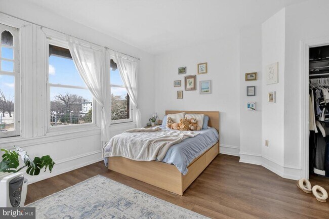 Building Photo - 4001 Baltimore Ave