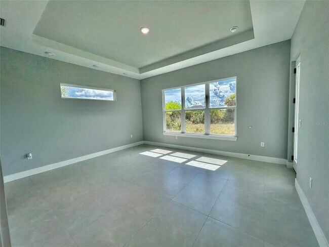Building Photo - 8147 Tracy Cir