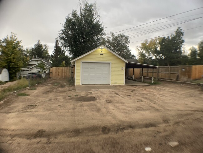 Garage and Back Alley - 1413 14th Ave