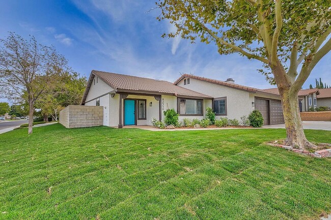 Primary Photo - Lovely West Quartz Hill 3 Bedroom Home w/RV Large Covered Patio Award Winning Schools