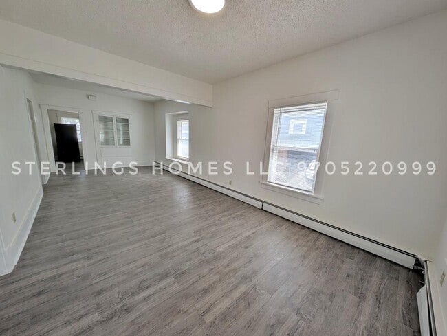 Building Photo - 518 Lincoln St