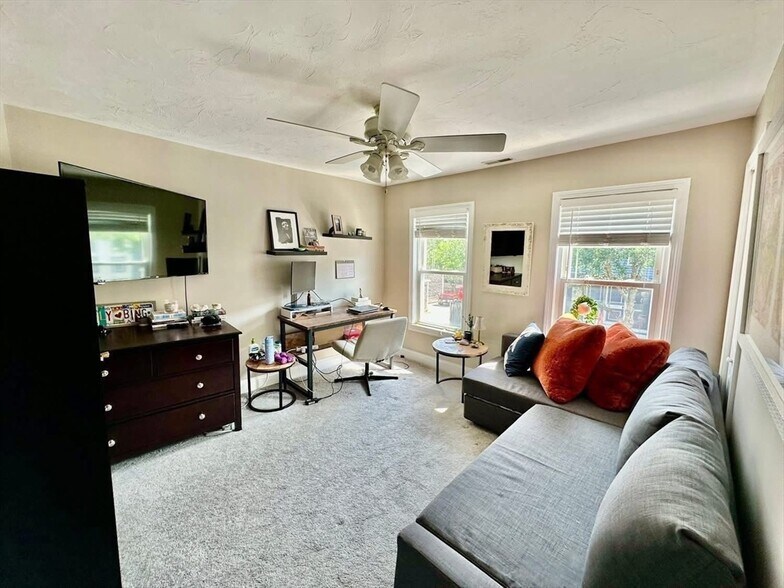 Building Photo - 159 K St