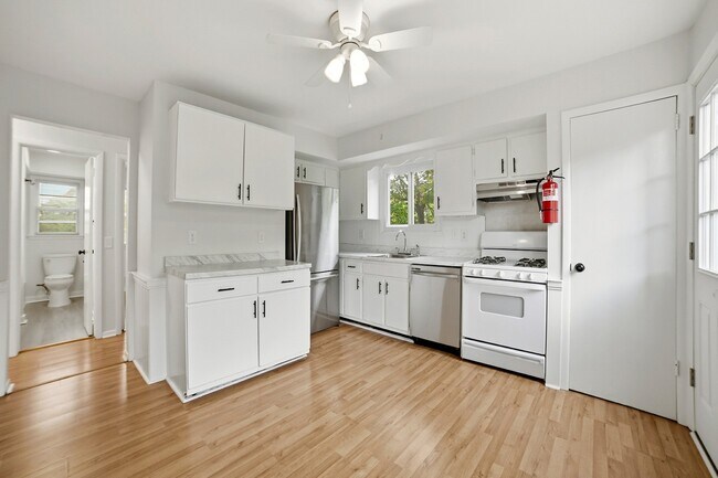 Building Photo - 59 Bernards Ave