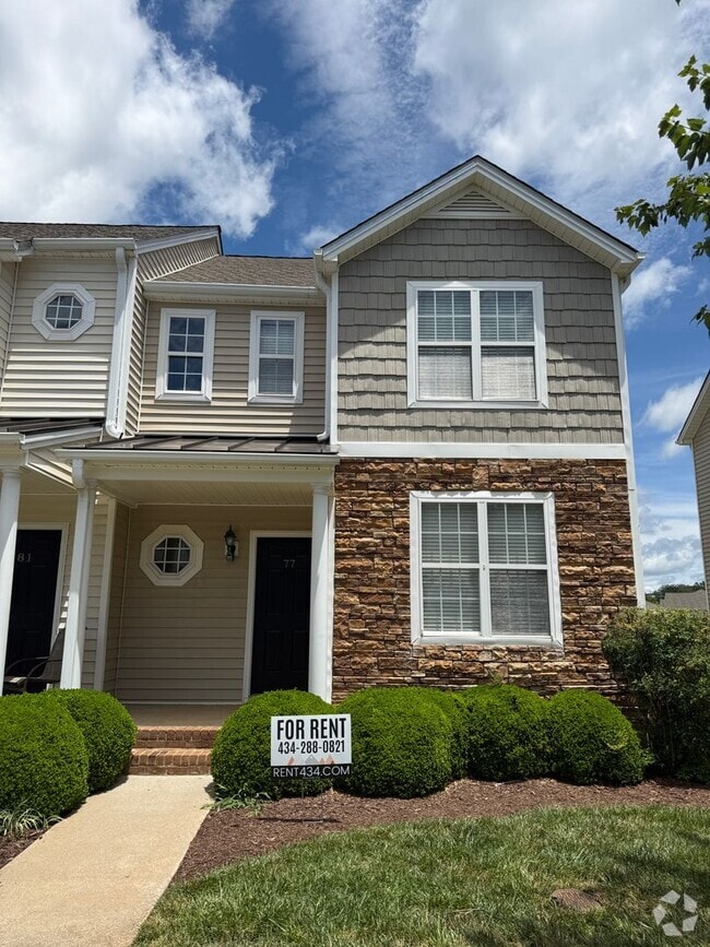 Building Photo - 4 Bedroom Townhome in Campbell County