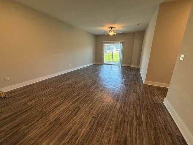 Building Photo - Spacious 3BR Home with Granite Kitchen & Covered Patio Near 53rd & Meridian