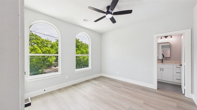 Building Photo - 3748 Corder St