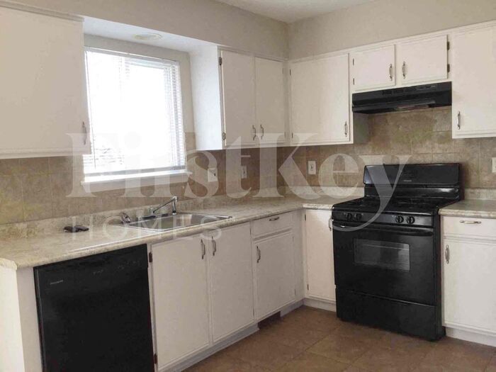 Building Photo - 21439 Georgetown Dr
