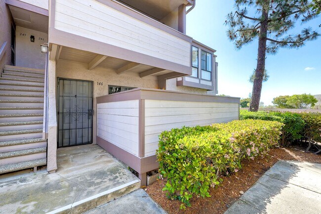 Building Photo - 9209 Village Glen Dr