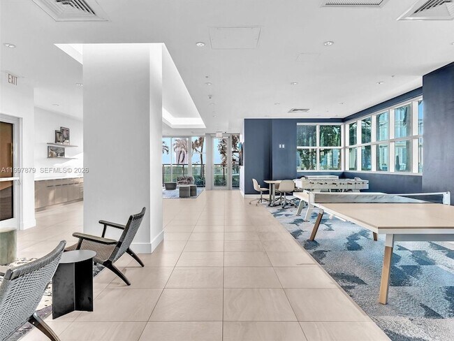 Building Photo - 3301 NE 1st Ave