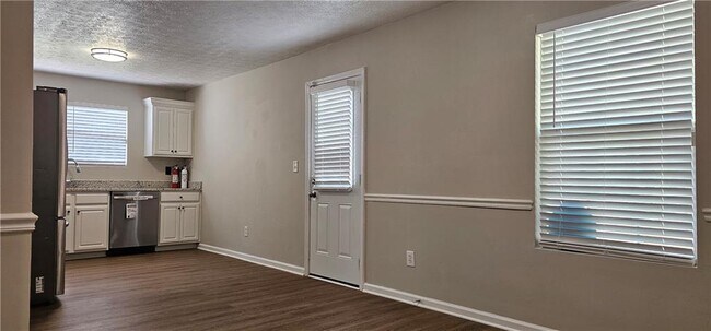 Building Photo - 155 Inverness Trce