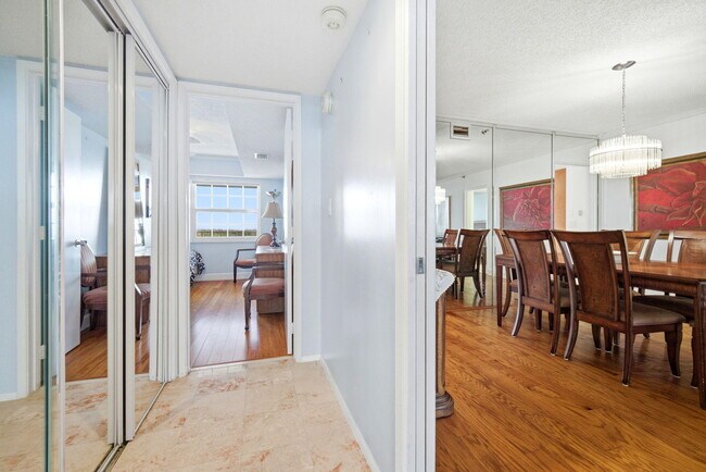 Building Photo - 3507 Oaks Way