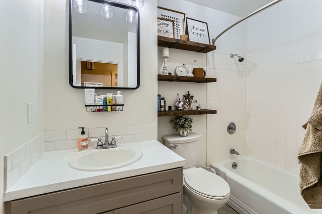 Building Photo - Cedar Hills 3 Bedroom, 2.5 Bathroom Ranch