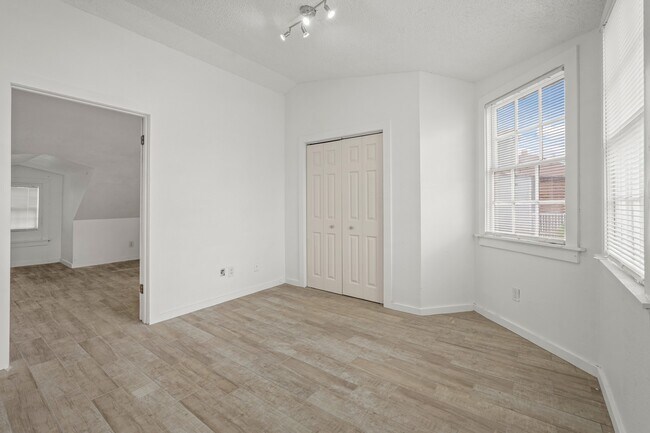 Building Photo - 1415 Church St