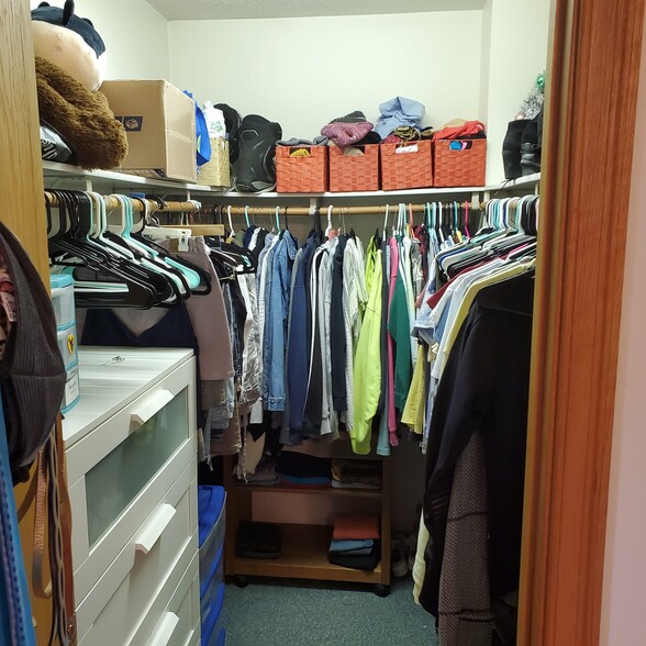 Walk in Closet - 724 Weaver St