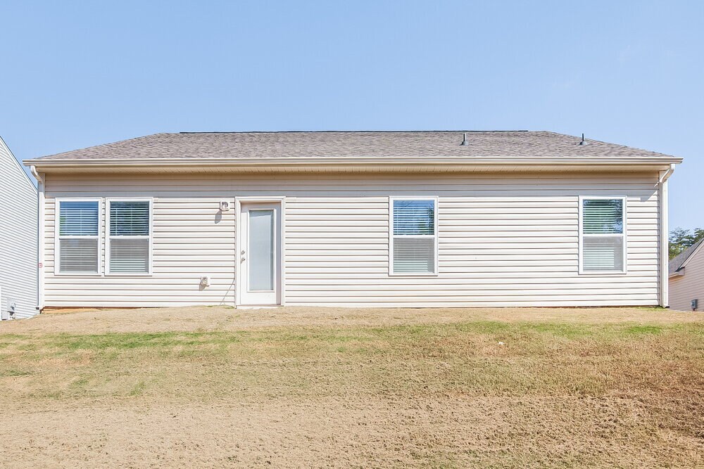 Building Photo - 2304 Lake Vista Drive