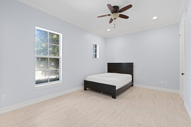 Building Photo - 135 N Cannery Row Cir