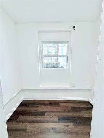 Building Photo - 727 W Day St