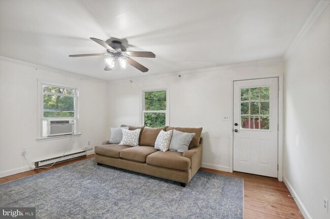 Building Photo - 18390 Silcott Springs Rd