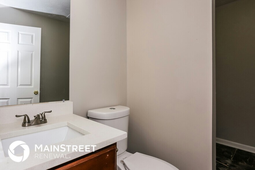 Building Photo - 4150 Riverbank Ct
