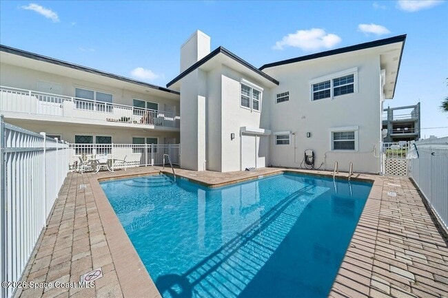 Building Photo - 154 Crescent Beach Dr