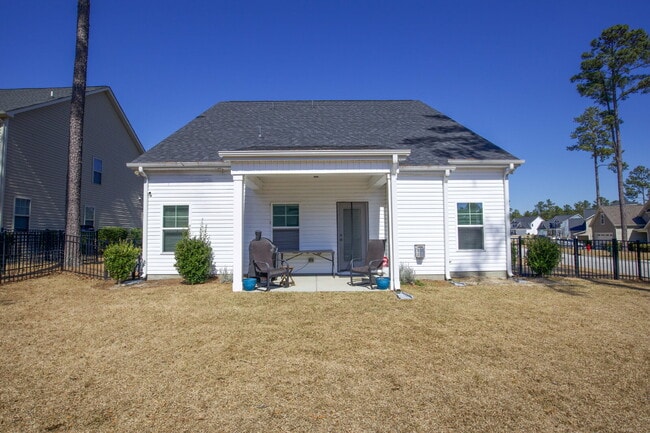 Building Photo - "Spacious 4-Bedroom Home with 2.5 Baths in...
