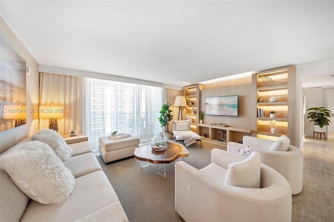 Building Photo - 102 24th St