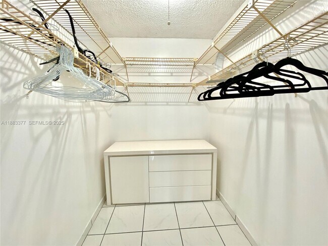 Building Photo - 16950 W Dixie Hwy