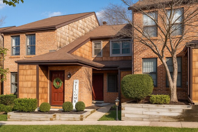 Primary Photo - 6 Rittenhouse Ct