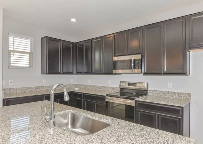 Building Photo - Spacious 2-Story, 3 Bedroom/2.5 Bath Home with 2 Car Garage! Community Pool and Playground!