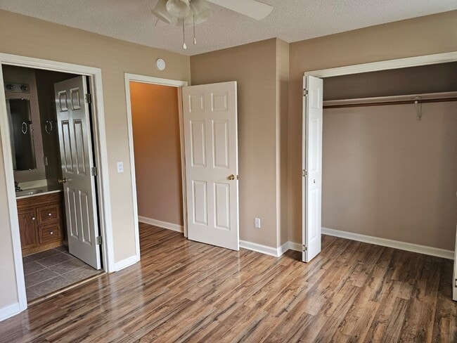 Building Photo - 56 Tulip Grove Cir