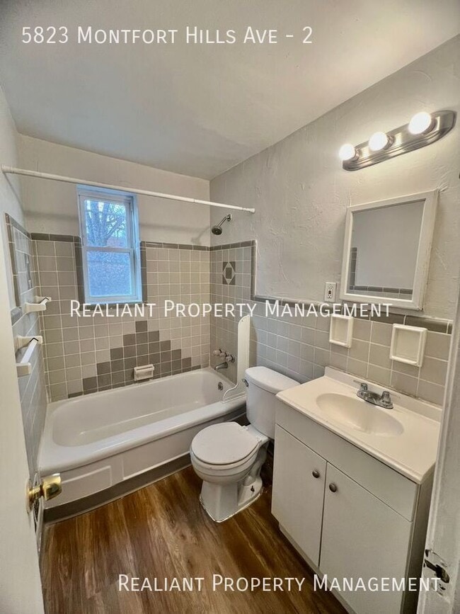 Building Photo - 5823 Hill Ave