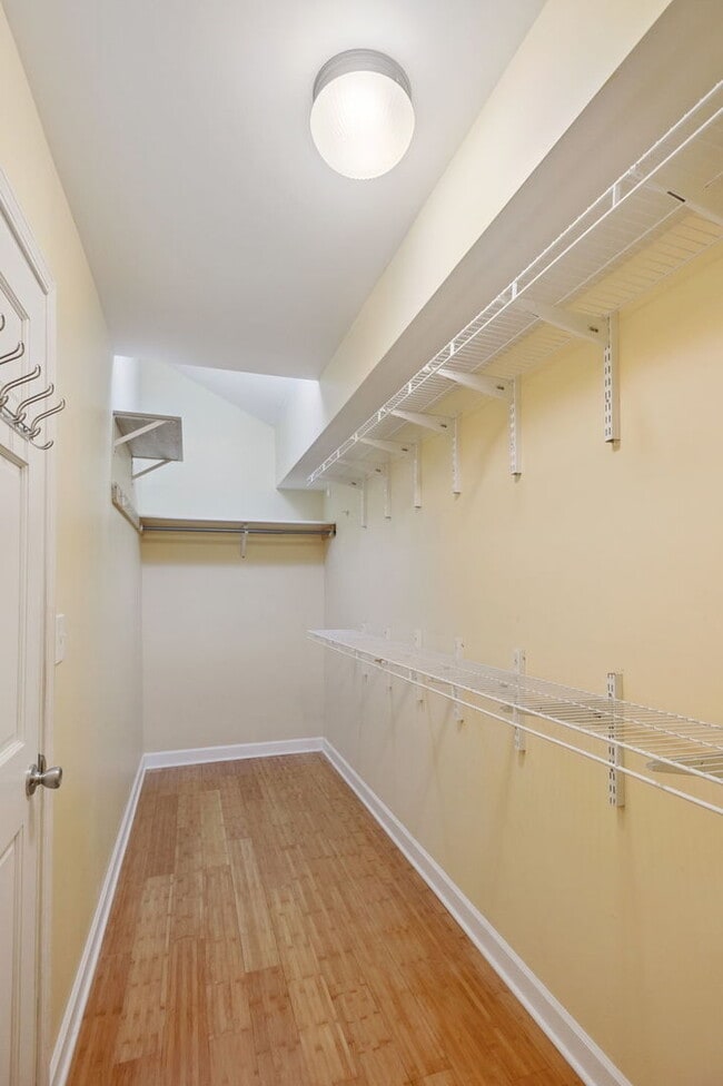 Building Photo - 1724 N Keeler Ave