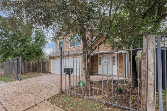 Building Photo - 6703 Winton St