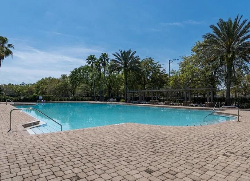 Building Photo - 6214 High Tide Blvd