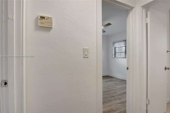 Building Photo - 2550 NW 68th St