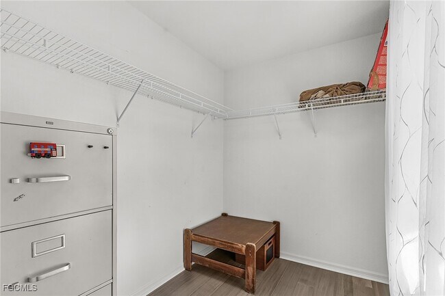 Building Photo - 9021 Falcon Pointe Loop