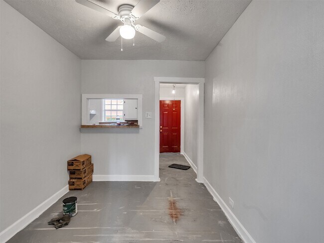 Building Photo - 2316 Freeman St