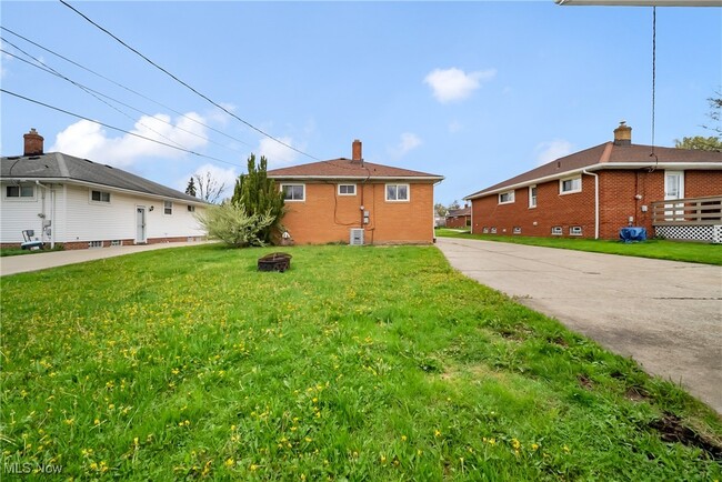 Building Photo - 14608 Wheeler Rd