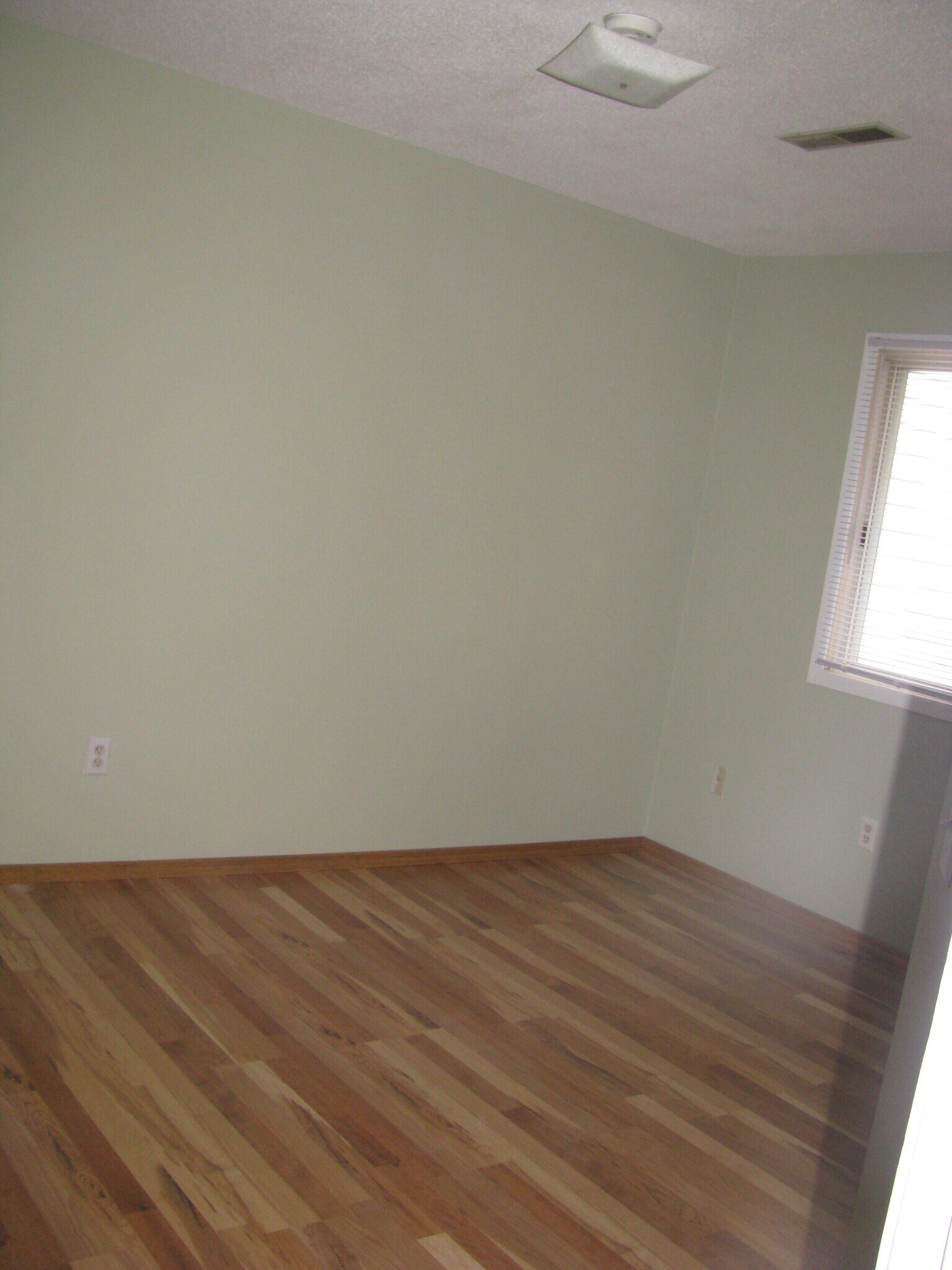 Building Photo - 902 Wescott Trl