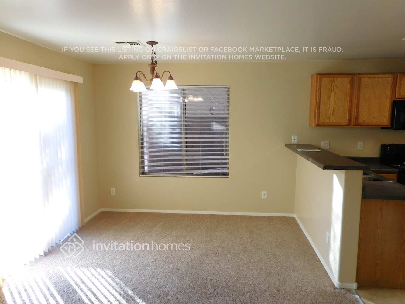 Building Photo - 12921 W Fleetwood Ln