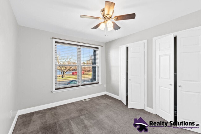 Building Photo - 1018 Harbour Dr