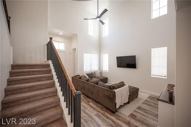 Building Photo - BEAUTIFUL 4 BEDROOM HOME!