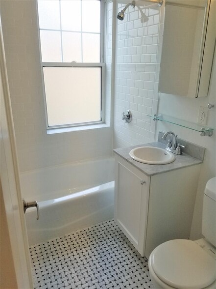 Building Photo - 7 Chauncy St