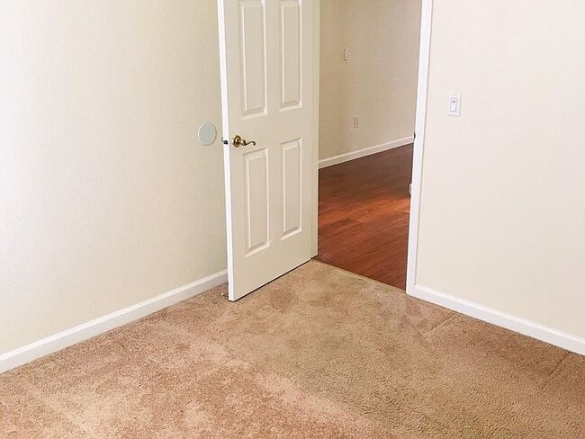 Building Photo - 5033 Wagon Wheel Way