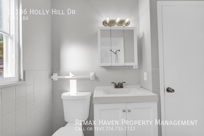 Building Photo - 17106 Holly Hill Dr